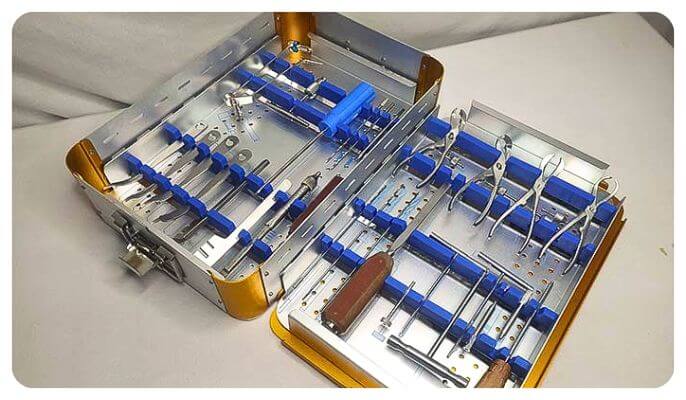 Orthopaedic Implants & Instruments